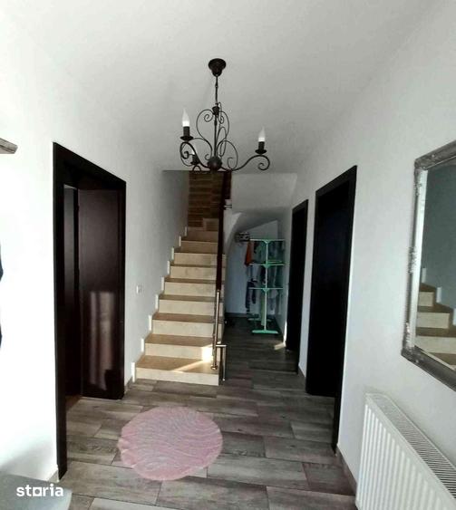 Casă cu 4 camere cu Teren 264 Mp în Central