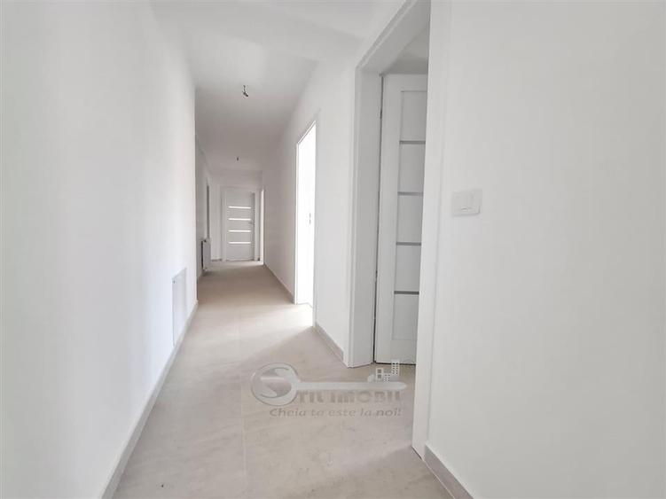 Apartament cu 3 camere decomandat în Galata