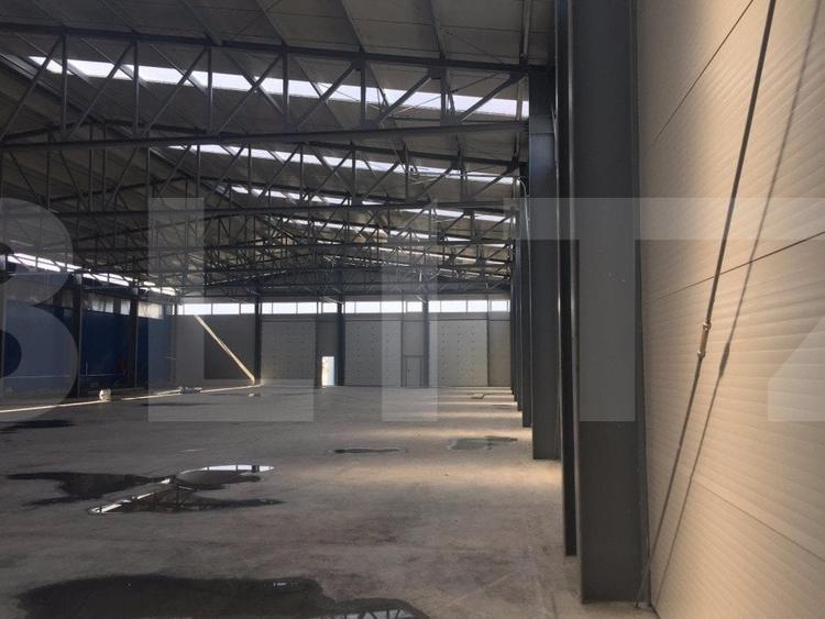 Spațiu industrial, de 2,000 mp, în Exterior Vest