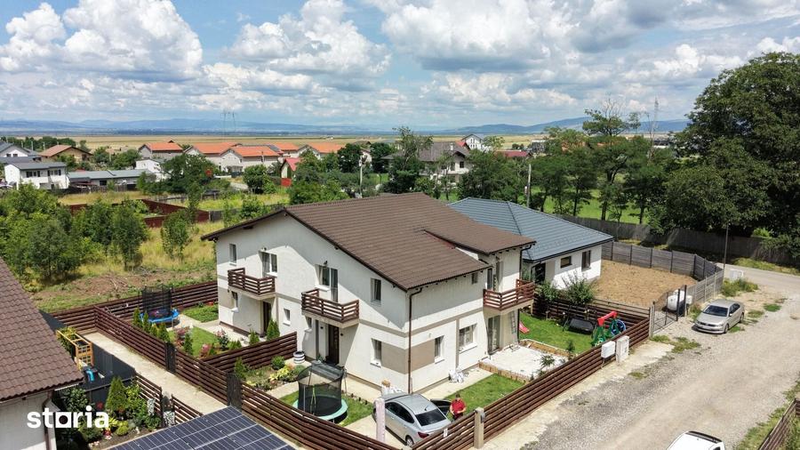 Casă cu 4 camere cu Teren 300 Mp în Tărlungeni