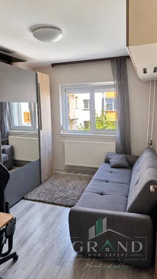 Apartament cu 3 camere decomandat, mobilat în Între Lacuri