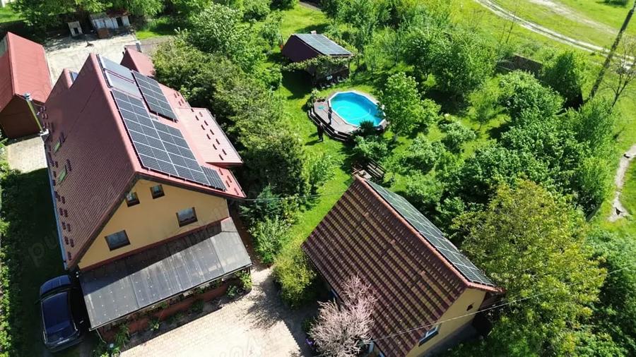 Casă cu 6 camere cu Teren 1500 Mp în Racovița