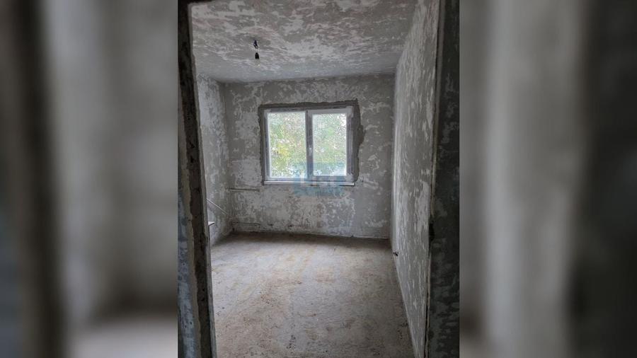 Apartament cu 3 camere decomandat în Micro 40