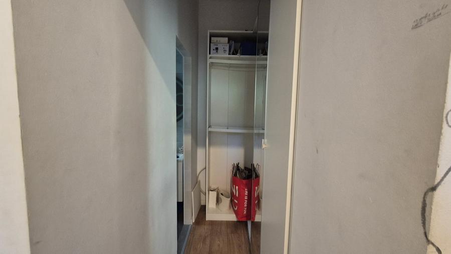 Casă individuală cu 7 camere cu Canalizare în Drumul Sării