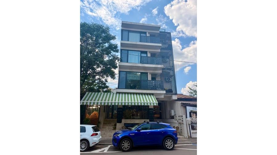 Apartament cu 2 camere semidecomandat, mobilat în Floreasca