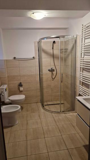 Apartament cu 3 camere decomandat în Cetății