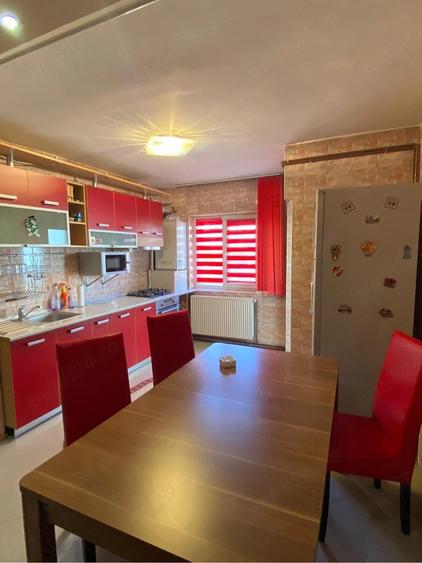 Apartament cu 3 camere decomandat în Măgurele