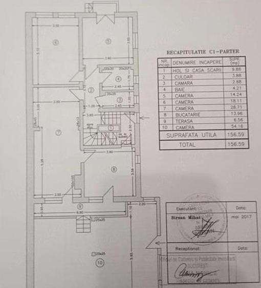 Casă cu 9 camere cu Teren 350 Mp în Domenii