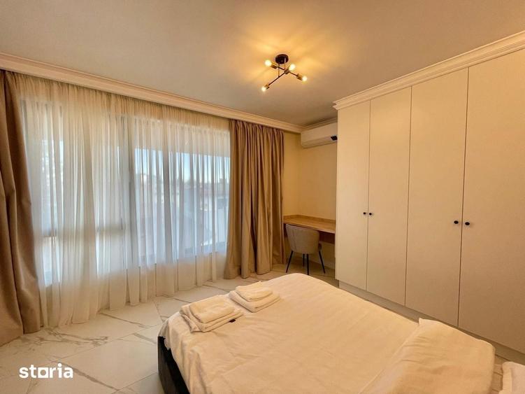 Apartament cu 3 camere decomandat în Băneasa