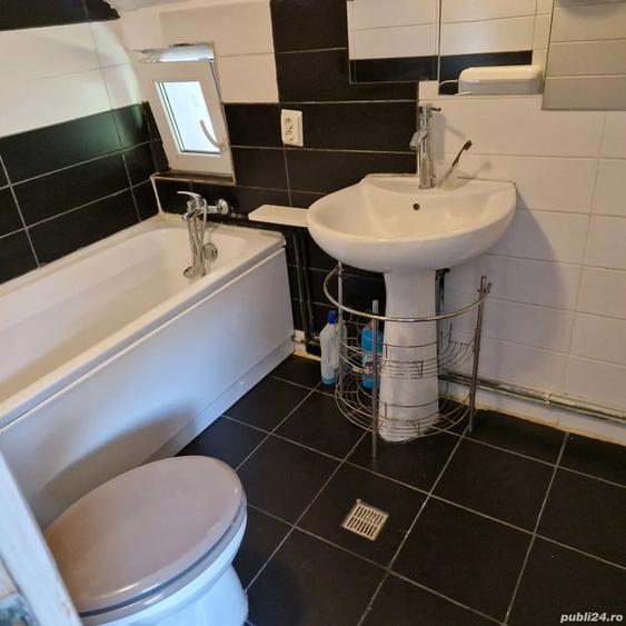 Apartament cu 2 camere semidecomandat în 1 Mai