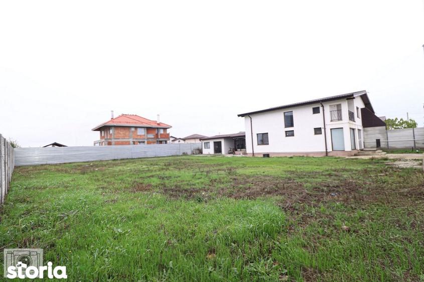 Casă cu 5 camere decomandat cu Canalizare în Ciorogârla
