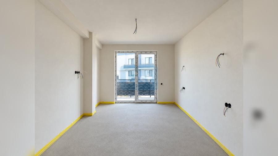 Duplex cu 4 camere cu Canalizare în Florești