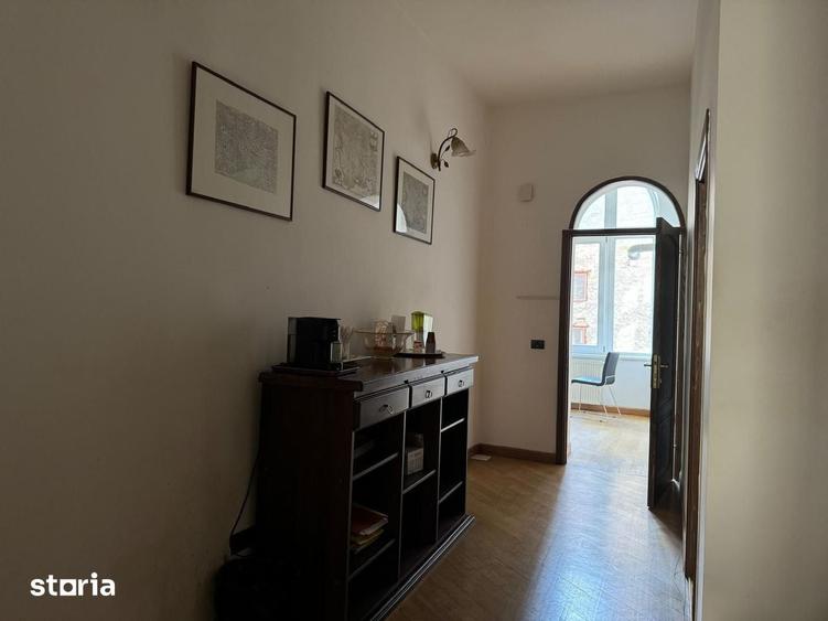Apartament cu 5 camere în Ultracentral