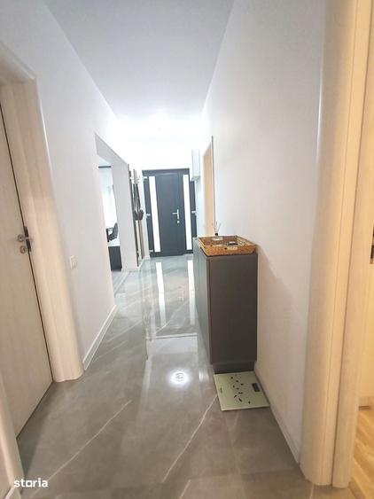 Casă cu 4 camere în Central