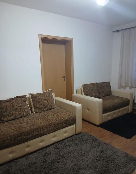 Apartament cu 2 camere, mobilat în Țiglari