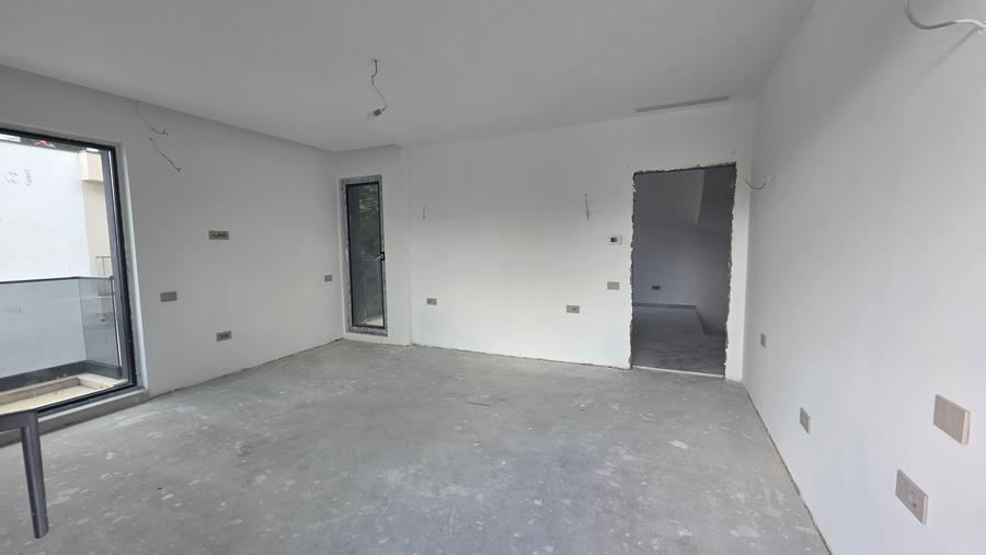 Casă cu 7 camere cu Piscina în Snagov