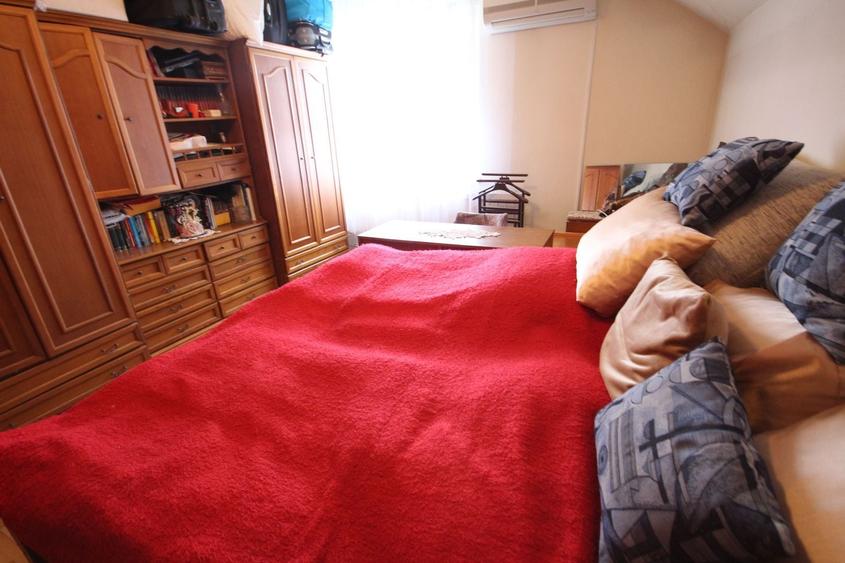 Casă individuală cu 5 camere cu Canalizare în Mehala