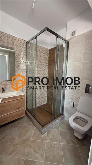Apartament cu 3 camere decomandat în Obor