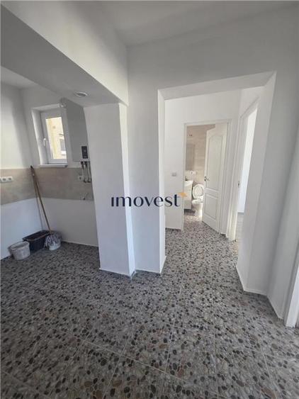 Apartament cu 2 camere decomandat în Micro 14