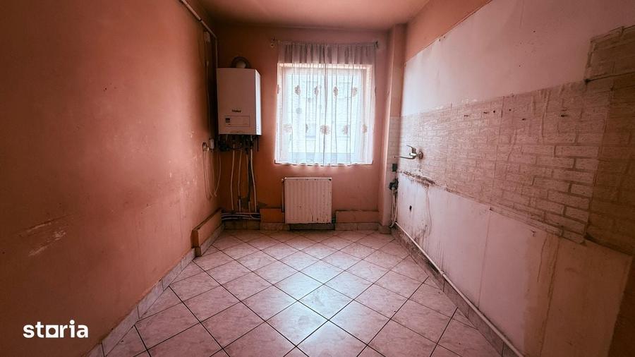 Apartament cu 2 camere semidecomandat în Central