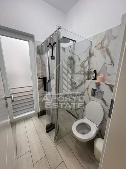 Apartament cu 2 camere semidecomandat în Ghiroda