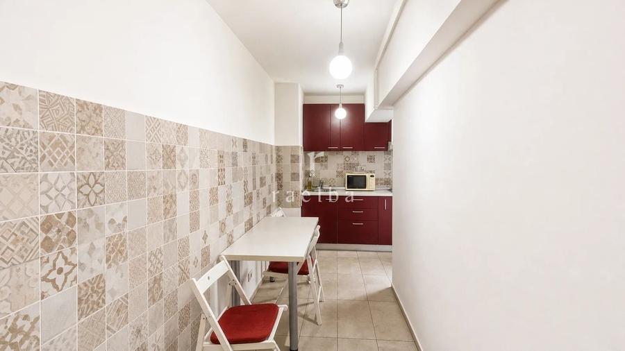 Apartament cu 2 camere decomandat, mobilat în Unirii