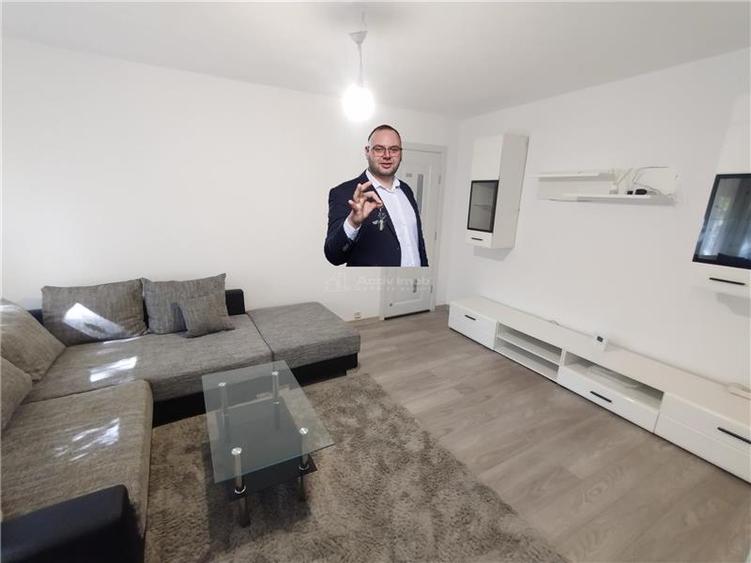 Apartament cu 2 camere semidecomandat, mobilat în Vest