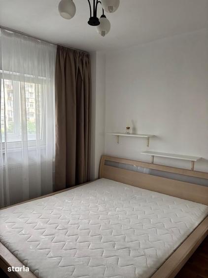 Apartament cu 3 camere în Tineretului