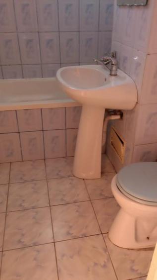 Apartament cu 4 camere decomandat în Viziru 3