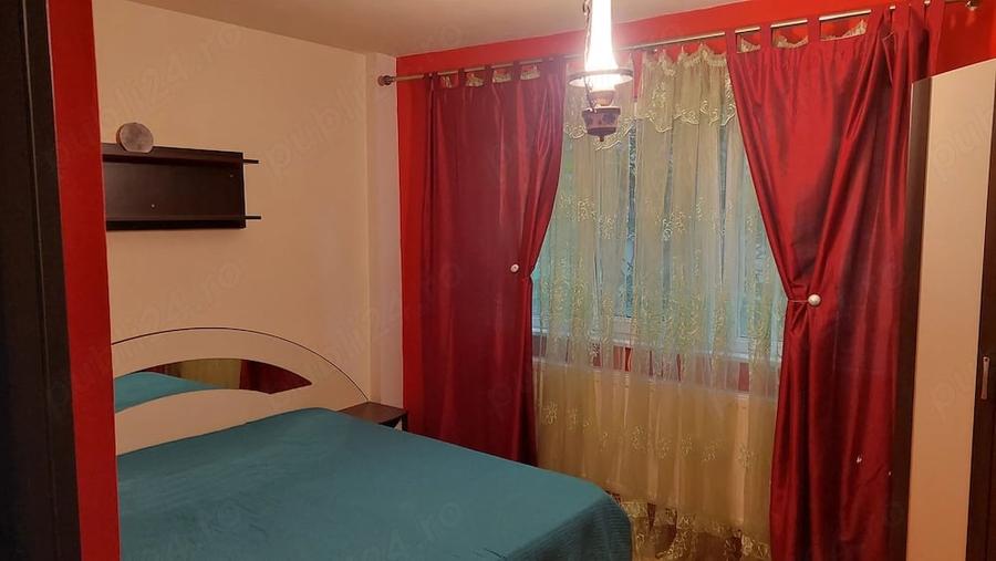 Apartament cu 2 camere semidecomandat în Podu Roș