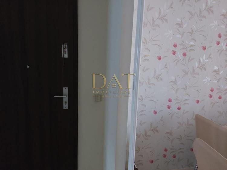 Apartament cu 4 camere decomandat, mobilat în Plopilor
