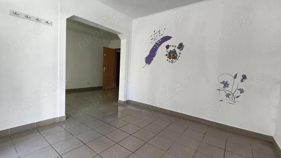 Spațiu comercial, de 32 mp, în Dacia