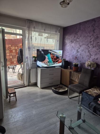 Apartament decomnadat cu 3 camere,2 bai,gradina si parcare ,zona Eroilor - 1