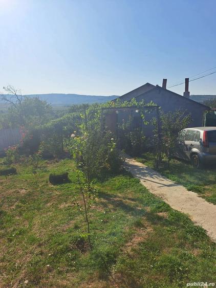 Casă cu 3 camere în Mogoșești