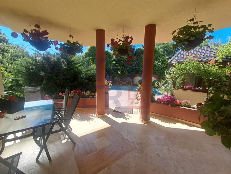 Casă individuală cu 7 camere cu Piscina în Popești-Leordeni