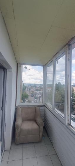 Apartament cu 3 camere decomandat în Sud