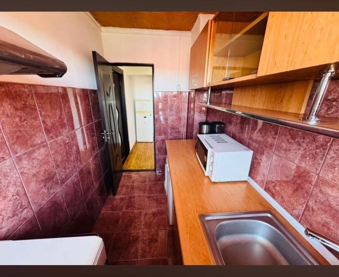 Apartament cu 2 camere decomandat în 23 August