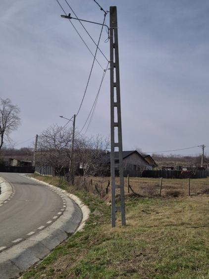 Teren de 700 mp, în Tomești