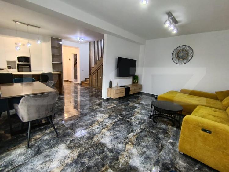 Apartament cu 3 camere decomandat, mobilat în Sud