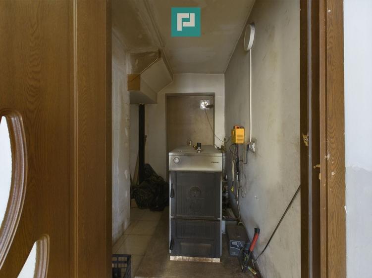 Casă individuală cu 4 camere cu Canalizare în Cartierul Verde