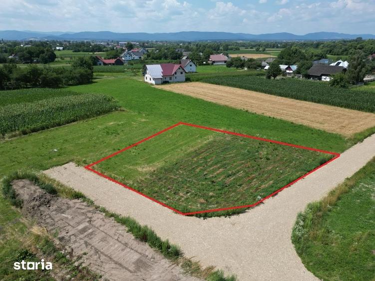 Teren de 900 mp, în Horodnic