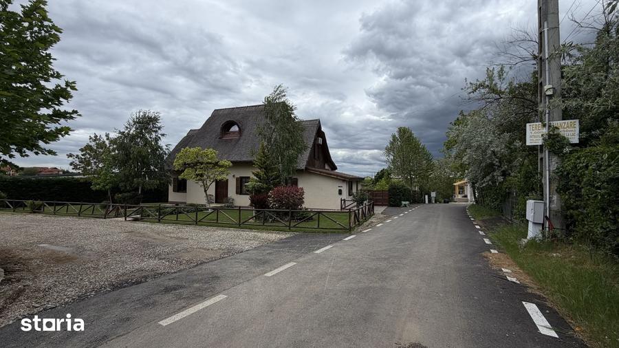 Casă cu 5 camere cu Teren 500 Mp în Balotești