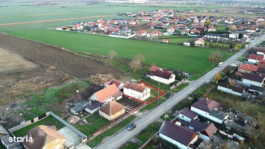 Casă cu 4 camere în Vetiș