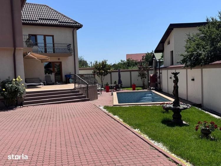 Casă cu 4 camere în Lăpuș