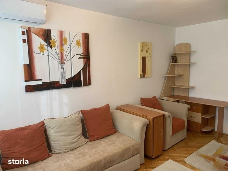 Apartament cu 2 camere decomandat în Socola