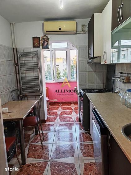 Apartament cu 2 camere decomandat în Mărășești