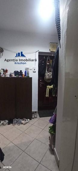 Apartament cu 3 camere decomandat în Burdea