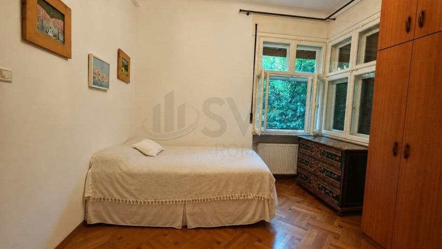 Apartament cu 5 camere semidecomandat în Dorobanți