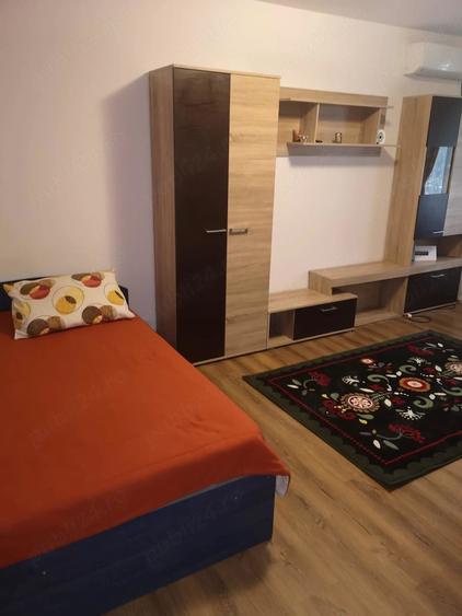 Garsonieră decomandată în Tineretului