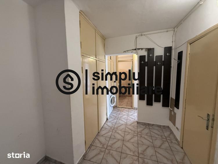 Apartament cu 2 camere decomandat în 1 Mai